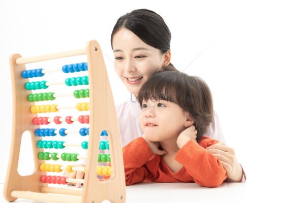 lovepik-child-preschool-play-abacus-picture_501414703